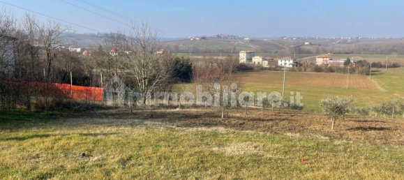 4 bedrooms Villa in Ziano Piacentino, Italy No. 163156 2