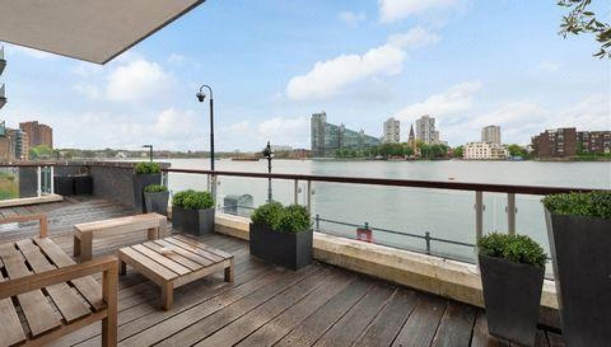 Apartamento com 2 quartos em condomínio em London, United Kingdom N.º 575