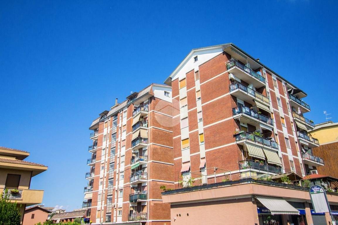 1 غرف نوم شقة في Garbagnate Milanese, Italy رقم 375772