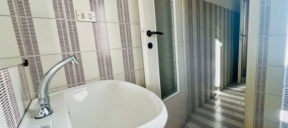 3 rooms Apartment in Mariano Comense, Italy No. 277589 14