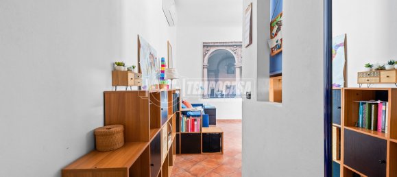 1 bedroom Apartment in Milan, Italy No. 378242 9