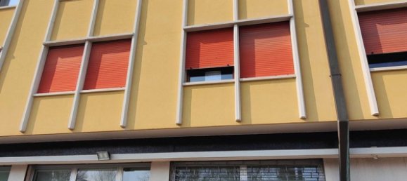 400m² Office in Padua, Italy No. 221810 3