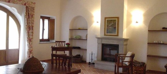11 bedrooms House in Castel Focognano, Italy No. 53524 2