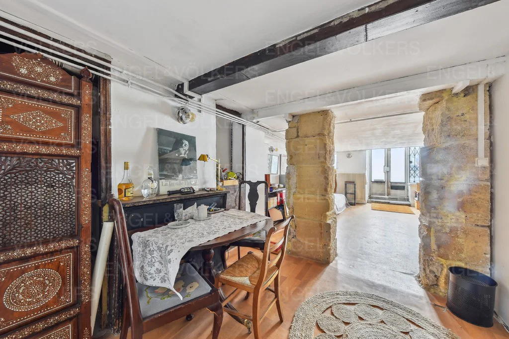 1 bedroom Penthouse in Paris, France No. 183790