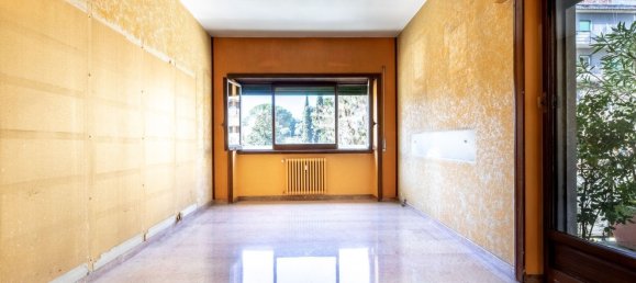 4 rooms Apartment in Rome, Italy No. 221173 5