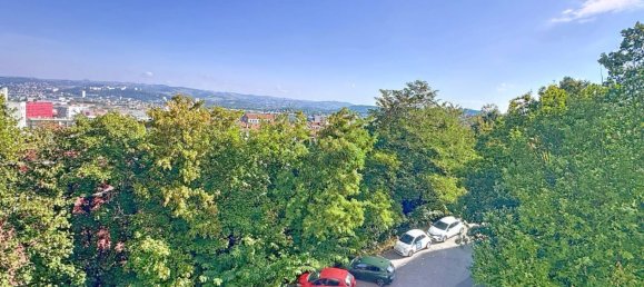 Studio in Saint-Etienne, France No. 362703 3