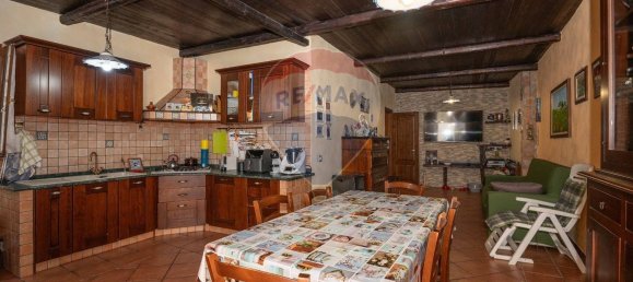 10 rooms House in Noto, Italy No. 306117 4