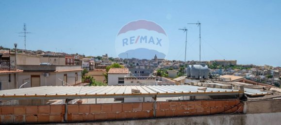 10 rooms House in Noto, Italy No. 306117 37