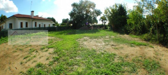 Grundstück in Quinto di Treviso, Italy 750m², Nr. 137162 2