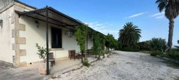 Propiedad comercial en Noto, Italy 168000 m² No. 333962 36