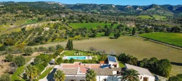 Propiedad comercial en Noto, Italy 168000 m² No. 333962 10