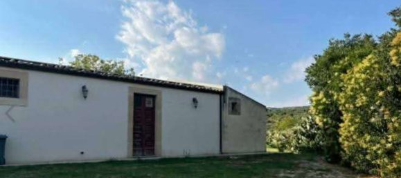 Propiedad comercial en Noto, Italy 168000 m² No. 333962 38