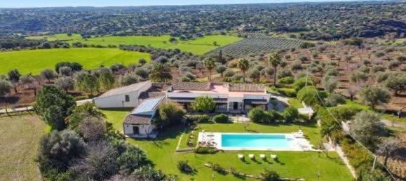 Propiedad comercial en Noto, Italy 168000 m² No. 333962 5