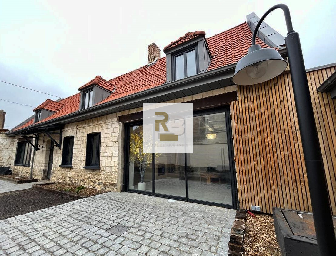 Дом с 4 спальнями в Анье-ле-Дюизан, Франция № 46339