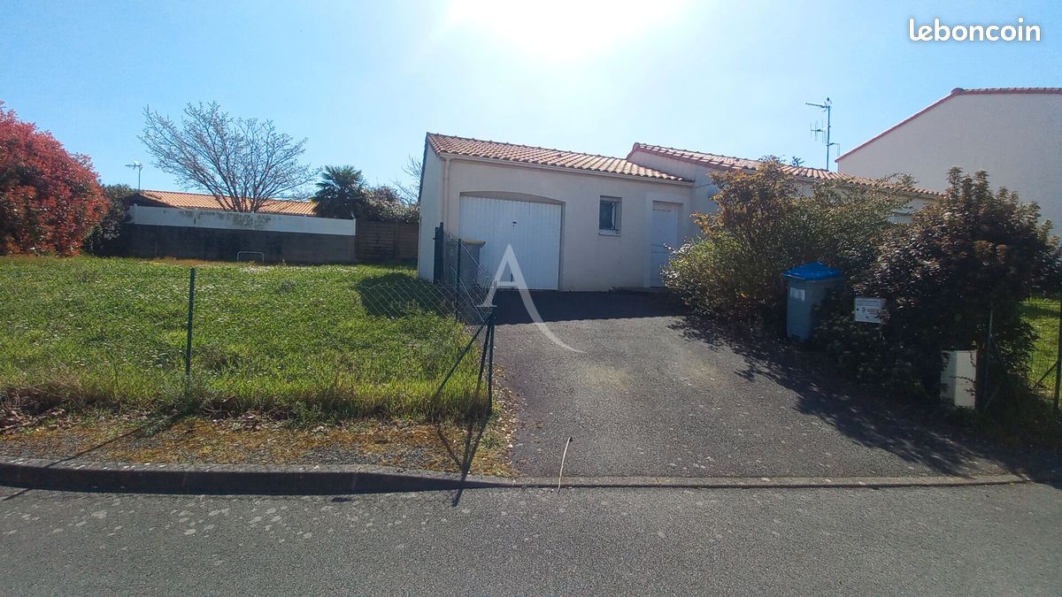 3 bedrooms House in Bouguenais, France No. 321512