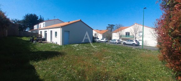 3 bedrooms House in Bouguenais, France No. 321512 2