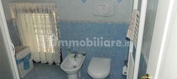5 rooms House in Carrara, Italy No. 48159 10