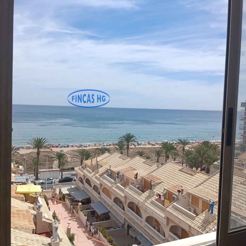 2 bedrooms Apartment in Alicante, Spain No. 215190