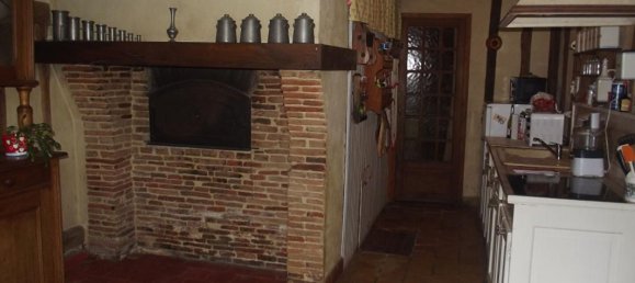 3 chambres Maison à Précy-Saint-Martin, France No. 70129 2