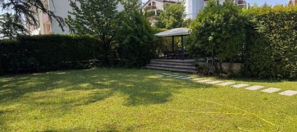 Apartamento de 4 dormitorios en Macherio, Italy No. 332153 8