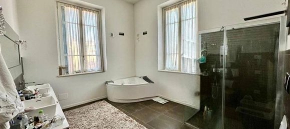 Apartamento de 4 dormitorios en Macherio, Italy No. 332153 15