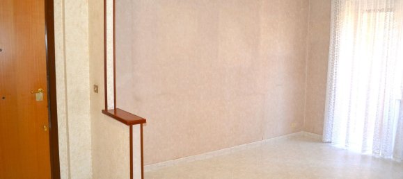 3 rooms Apartment in Rome, Italy No. 126726 7