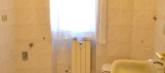 3 rooms Apartment in Rome, Italy No. 126726 27