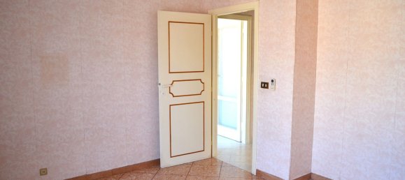 3 rooms Apartment in Rome, Italy No. 126726 16