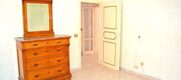 3 rooms Apartment in Rome, Italy No. 126726 12