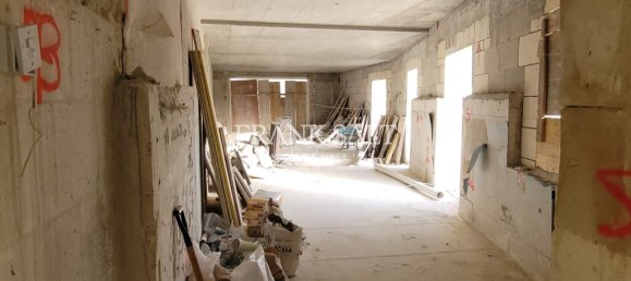 2 bedrooms Apartment in Marsalforn, Malta No. 997 3