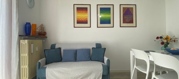 Apartamento de 3 dormitorios en Rimini, Italy No. 359411 15