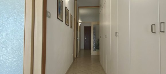 Apartamento de 3 dormitorios en Rimini, Italy No. 359411 25