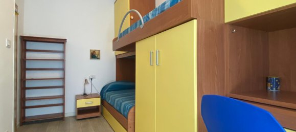 Apartamento de 3 dormitorios en Rimini, Italy No. 359411 42