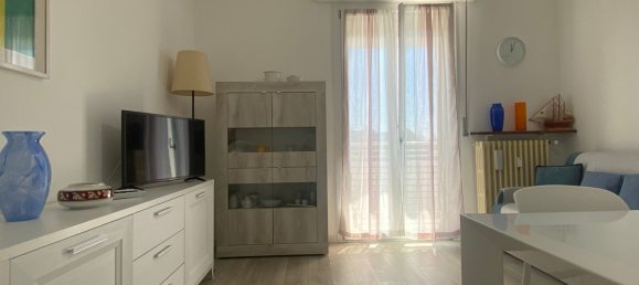 Apartamento de 3 dormitorios en Rimini, Italy No. 359411 17