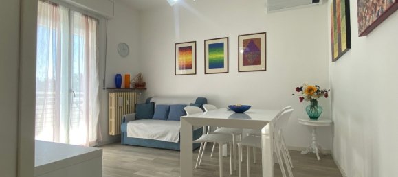 Apartamento de 3 dormitorios en Rimini, Italy No. 359411 3