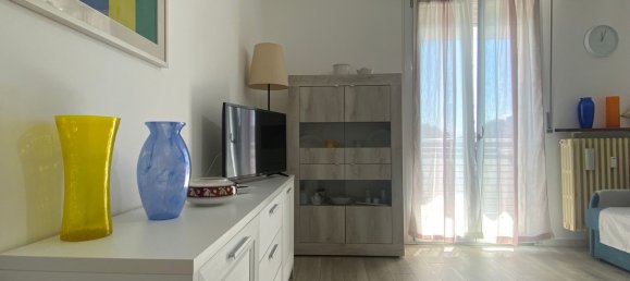 Apartamento de 3 dormitorios en Rimini, Italy No. 359411 16