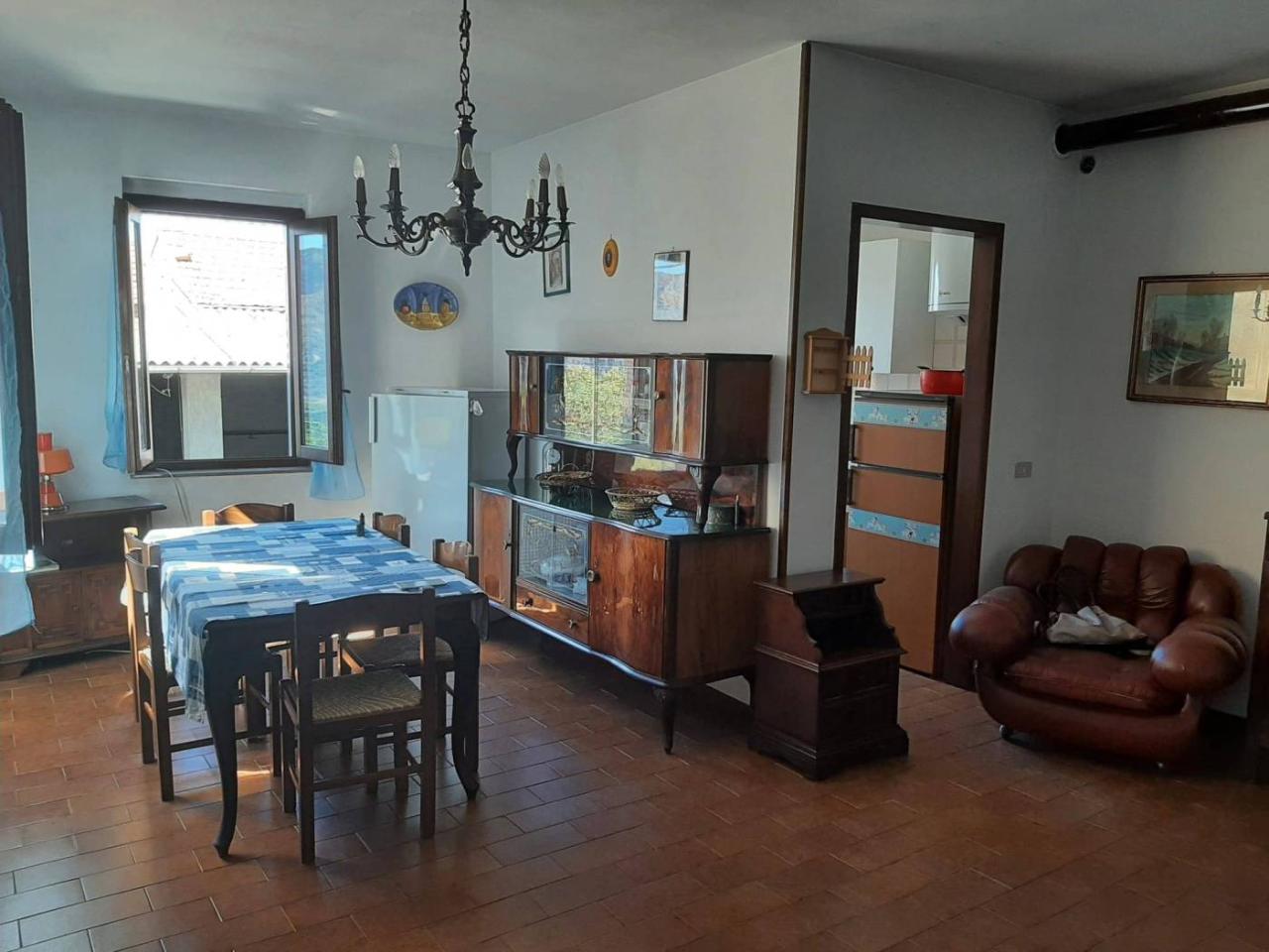 3 rooms House in Bettola, Italy No. 158720