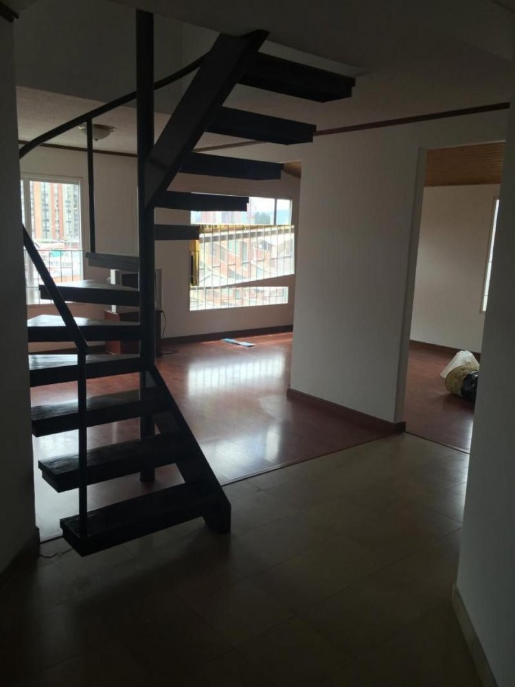 5 bedrooms House in Bogota, Colombia No. 11772