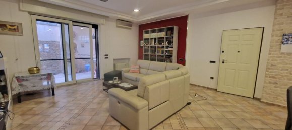 3 rooms Apartment in Scafati, Italy No. 77485 6