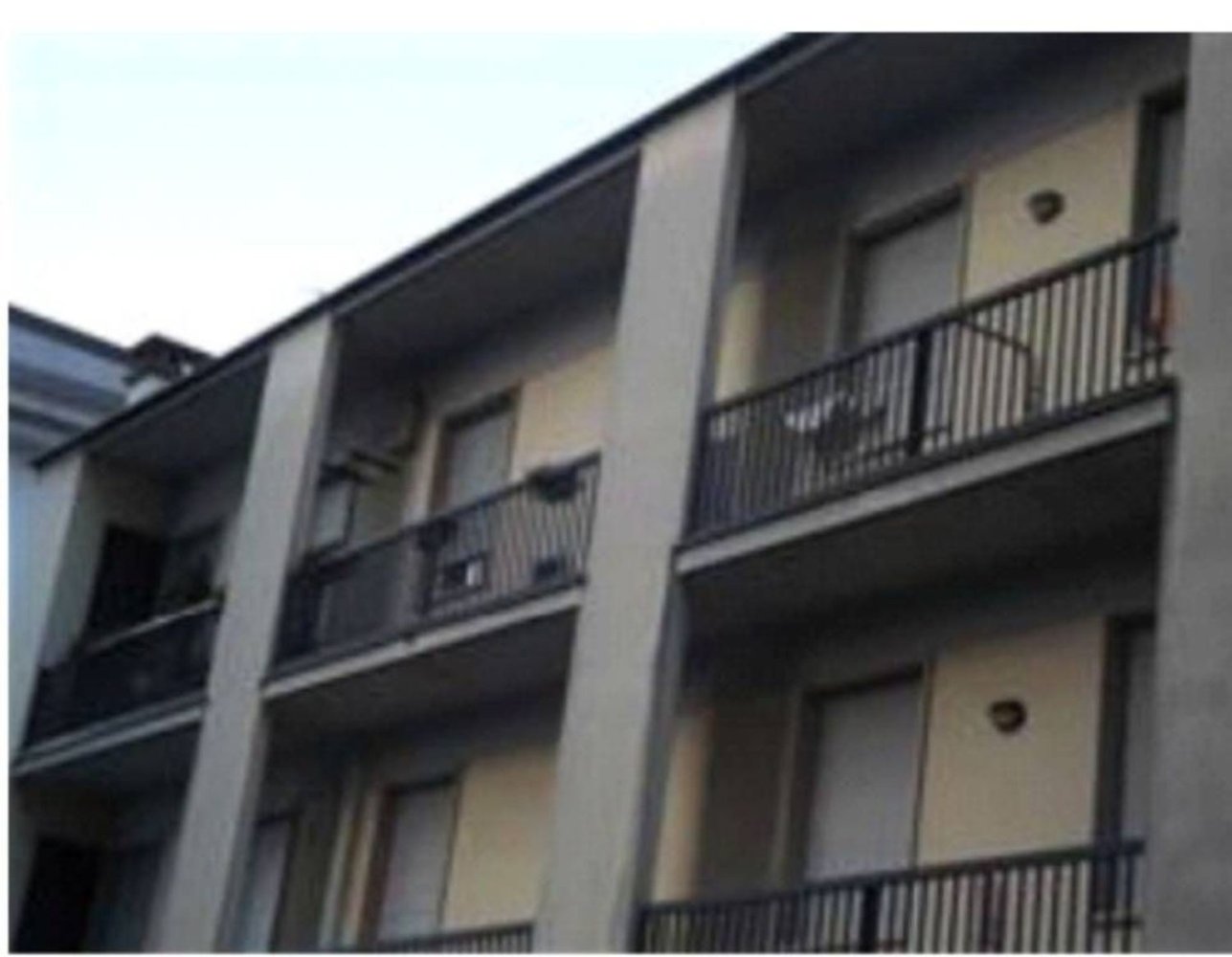 2 rooms Apartment in Piacenza, Italy No. 97910