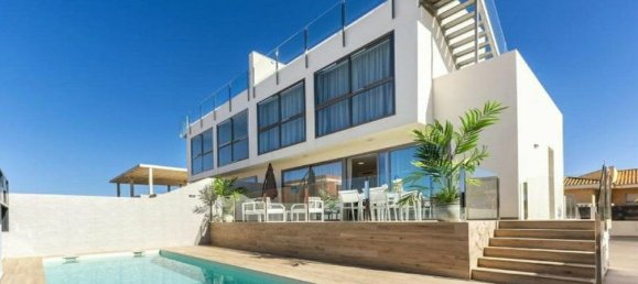 3 Schlafzimmer Villa in La Manga del Mar Menor, Spain, Nr. 8875 2