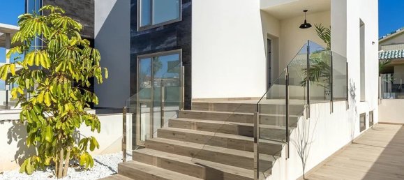 3 Schlafzimmer Villa in La Manga del Mar Menor, Spain, Nr. 8875 10