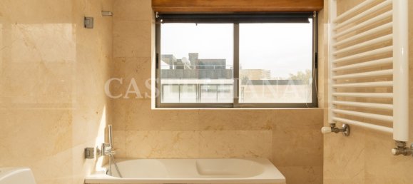 4 Schlafzimmer Doppelhaus in Matosinhos, Portugal, Nr. 137350 24