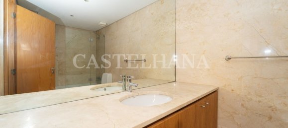 4 Schlafzimmer Doppelhaus in Matosinhos, Portugal, Nr. 137350 34