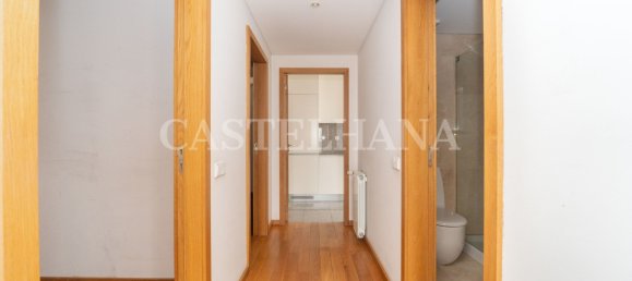 4 Schlafzimmer Doppelhaus in Matosinhos, Portugal, Nr. 137350 8