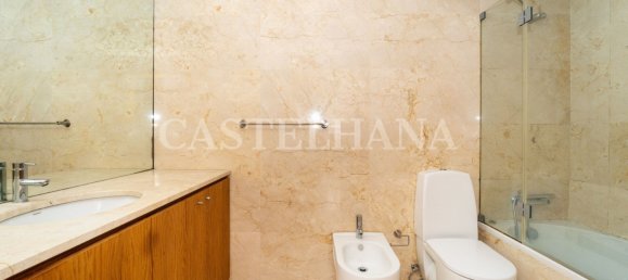 4 Schlafzimmer Doppelhaus in Matosinhos, Portugal, Nr. 137350 31