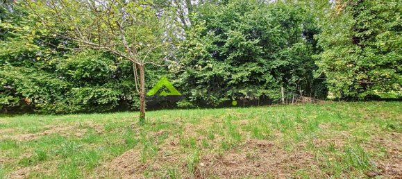 Terreno en Saint-Yrieix-les-Bois, France No. 97193 2