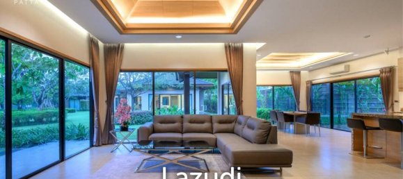 3 bedrooms Villa in Bang Lamung, Thailand No. 16479 3