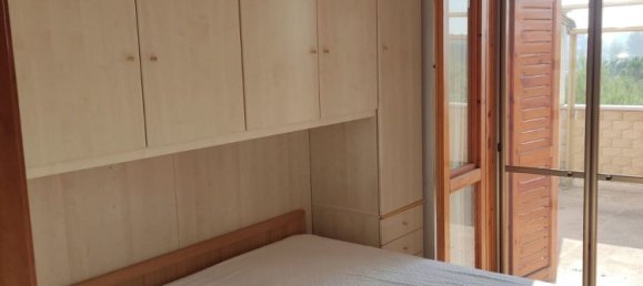 Квартира с 2 комнатами в Манфредония, Италия № 256849 2