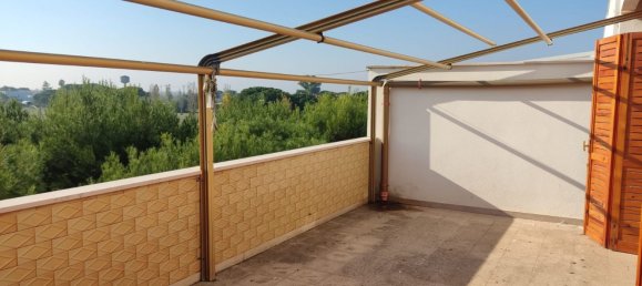 Квартира с 2 комнатами в Манфредония, Италия № 256849 6